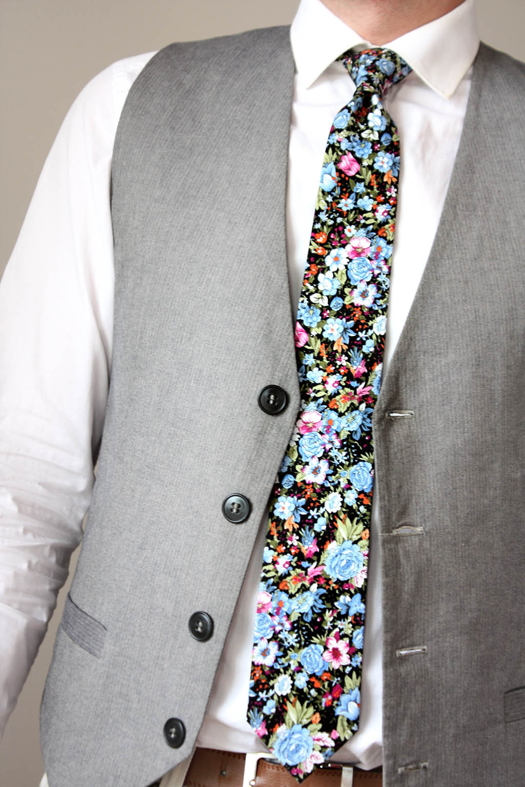 Blue Black Floral Necktie 2.7"