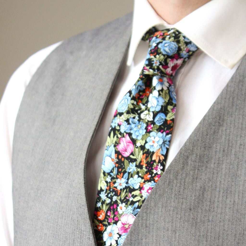 Blue Black Floral Necktie 2.7"