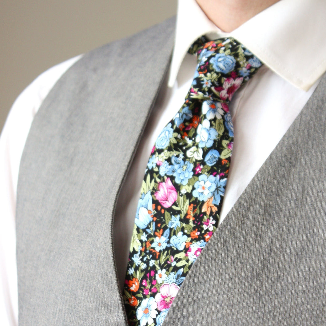 Blue Black Floral Necktie 2.7