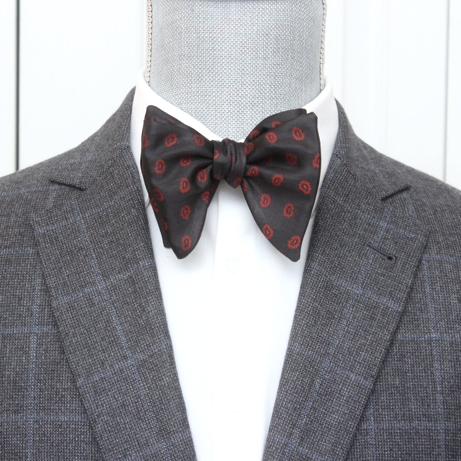 Red Paisley on Black Big Butterfly Silk Bow Tie