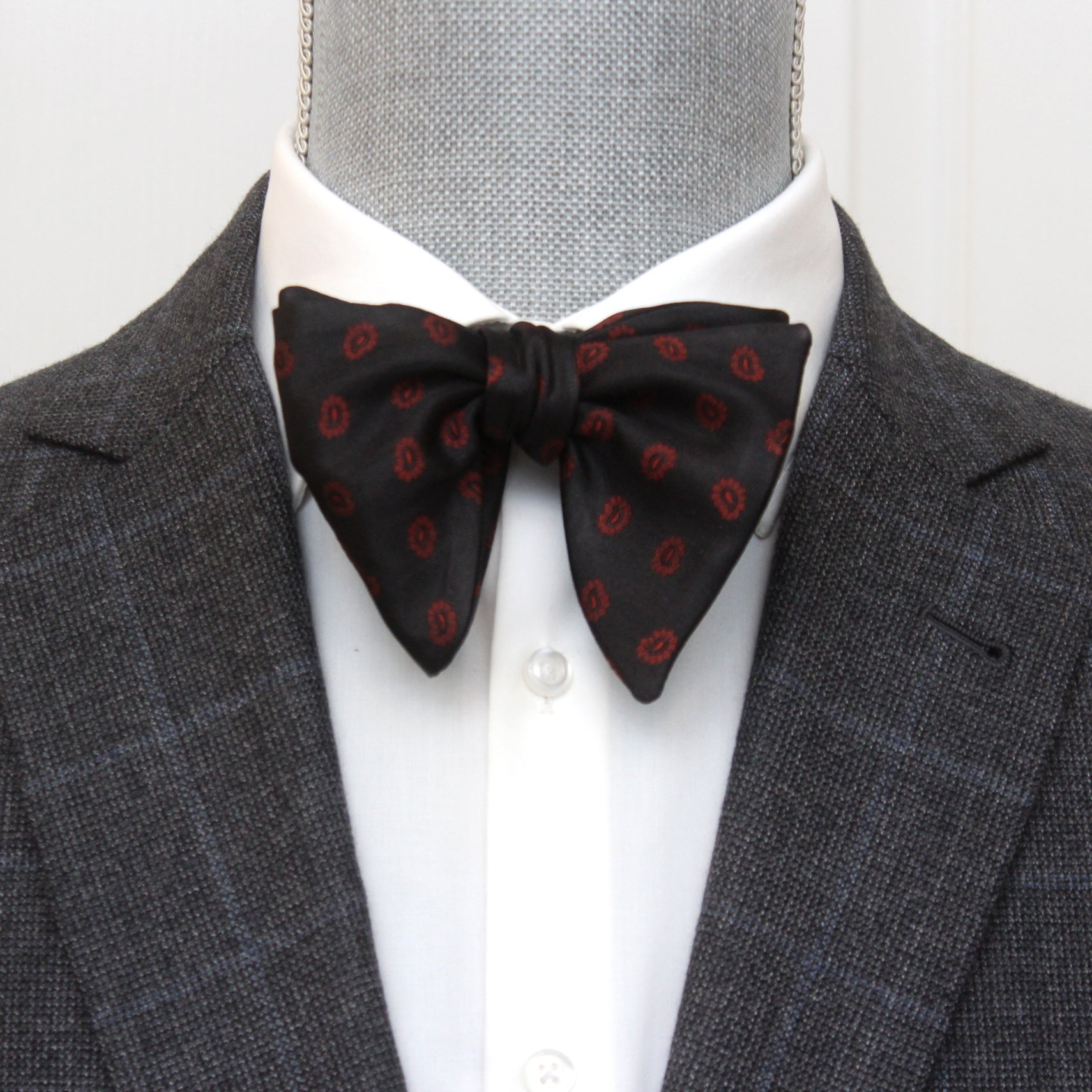 Red Paisley on Black Big Butterfly Silk Bow Tie