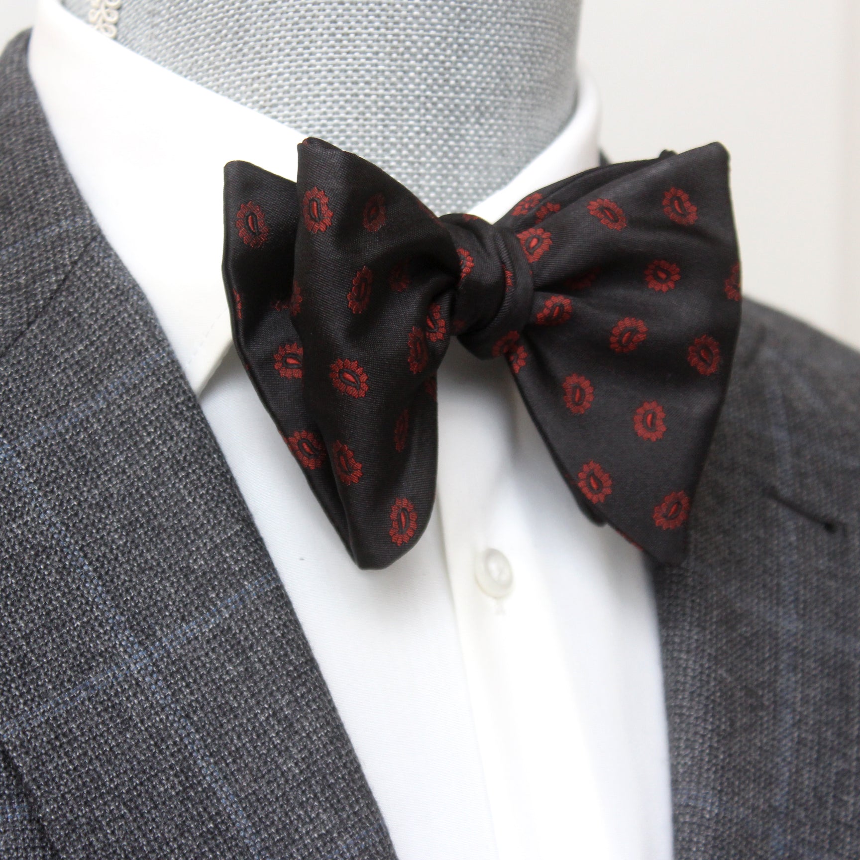 Red Paisley on Black Big Butterfly Silk Bow Tie