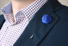 Load image into Gallery viewer, Royal Blue Flower Lapel pin
