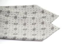 Load image into Gallery viewer, Grey Paisley Silk Ascot
