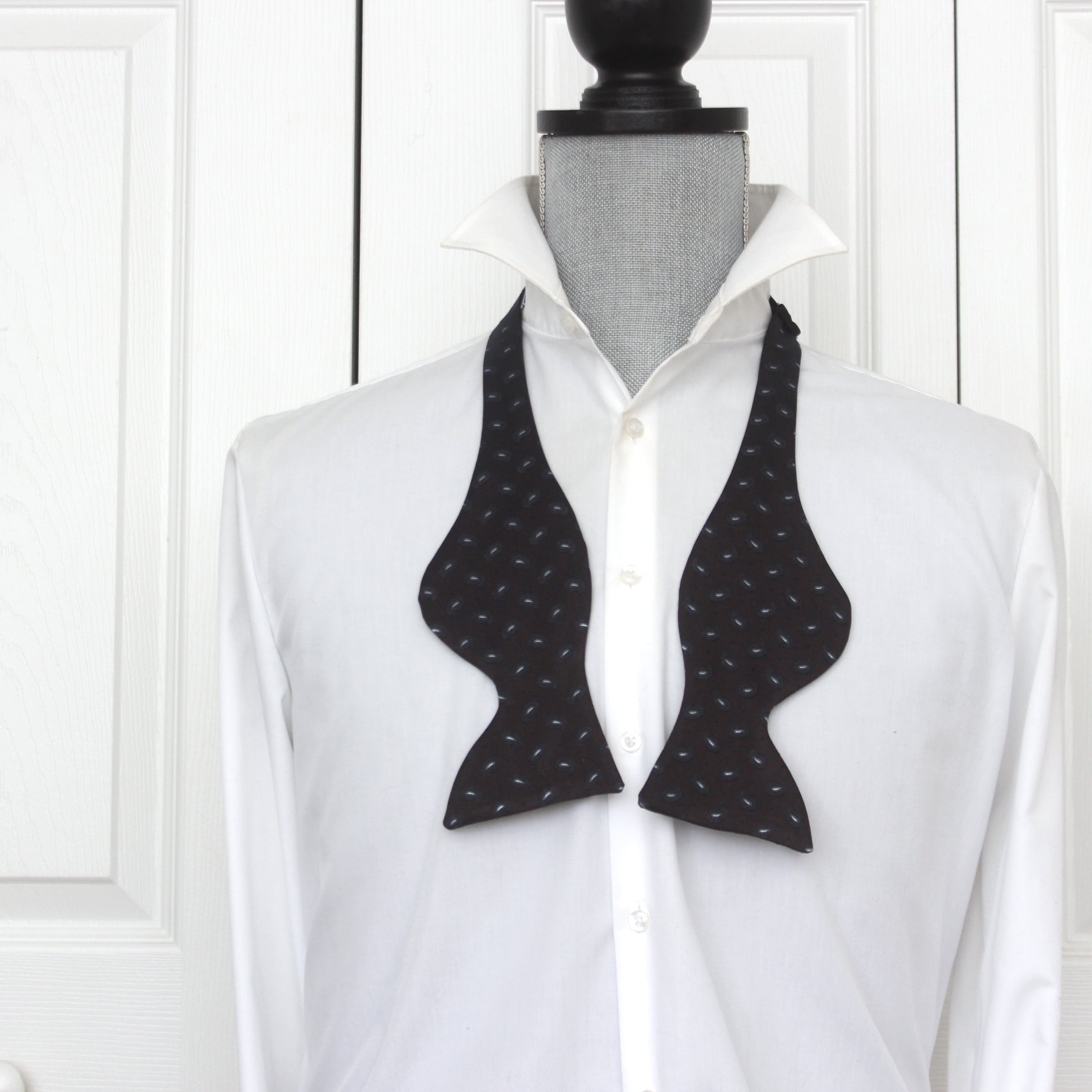 Big Butterfly Brown Grey Paisley Silk Bow Tie