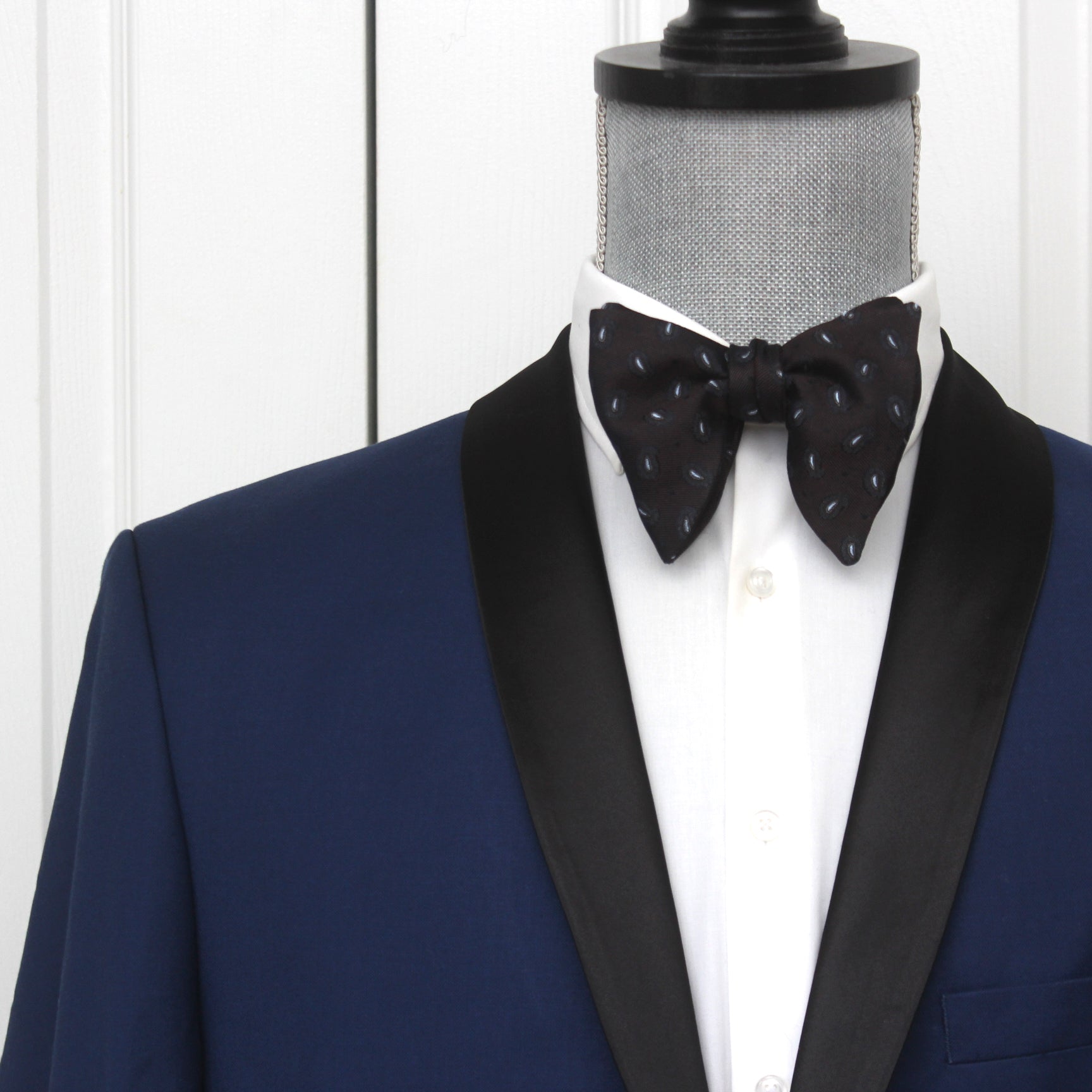 Big Butterfly Brown Grey Paisley Silk Bow Tie