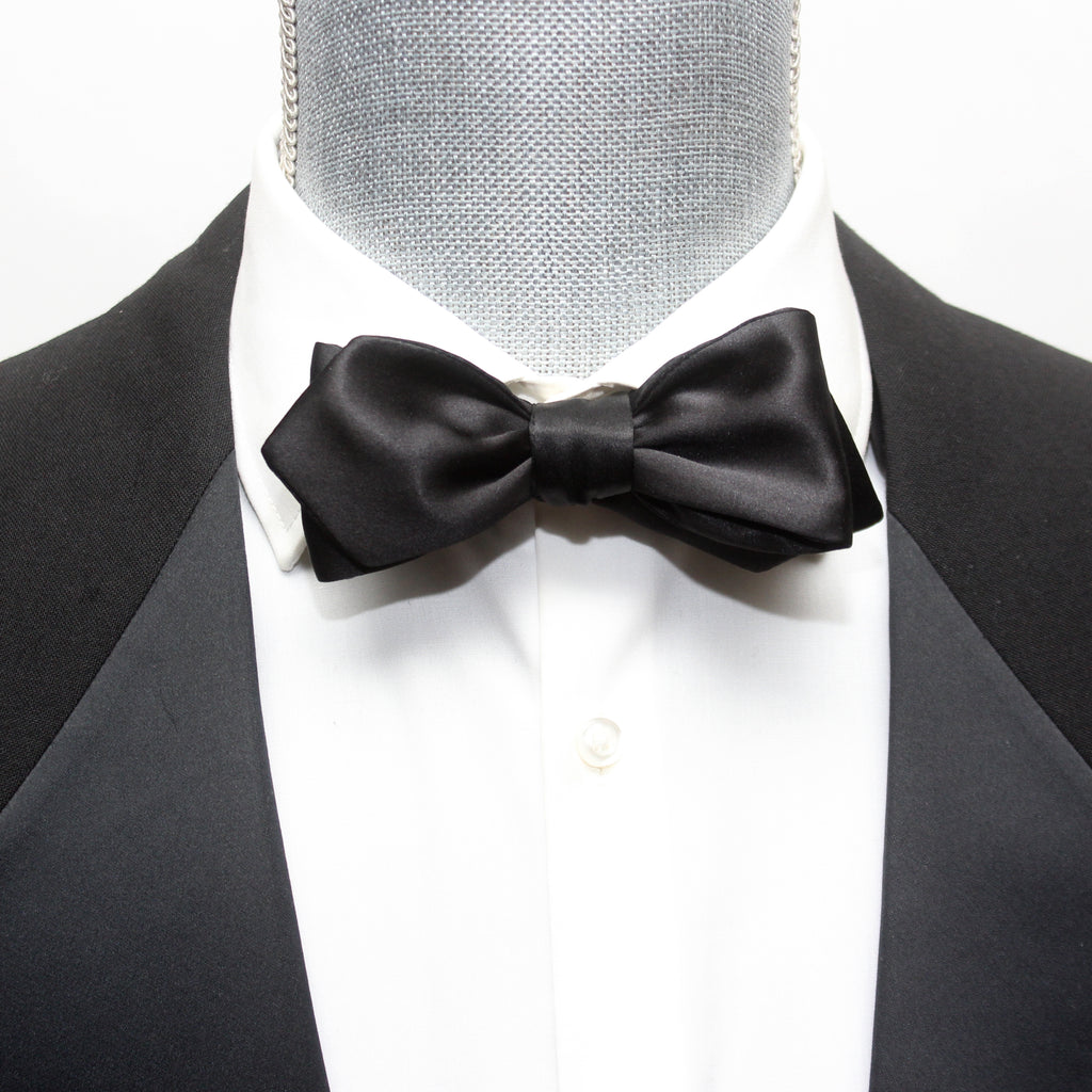 Black Diamond Point Silk Self tied Bow Tie