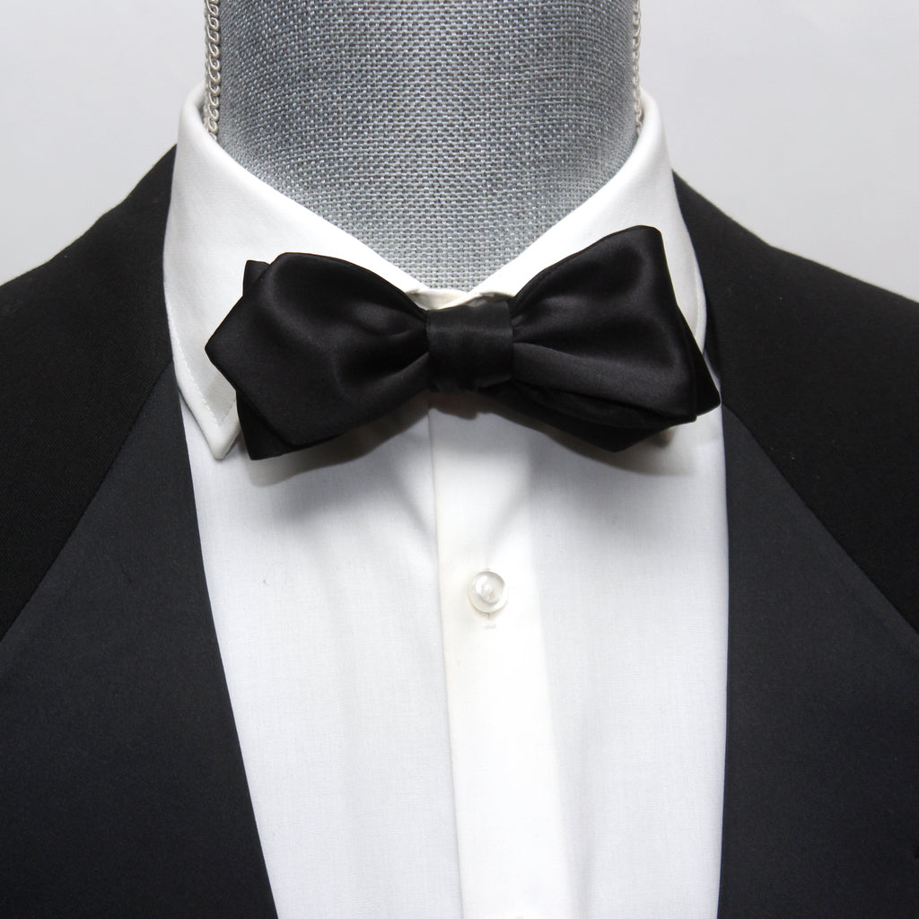 Black Diamond Point Silk Self tied Bow Tie