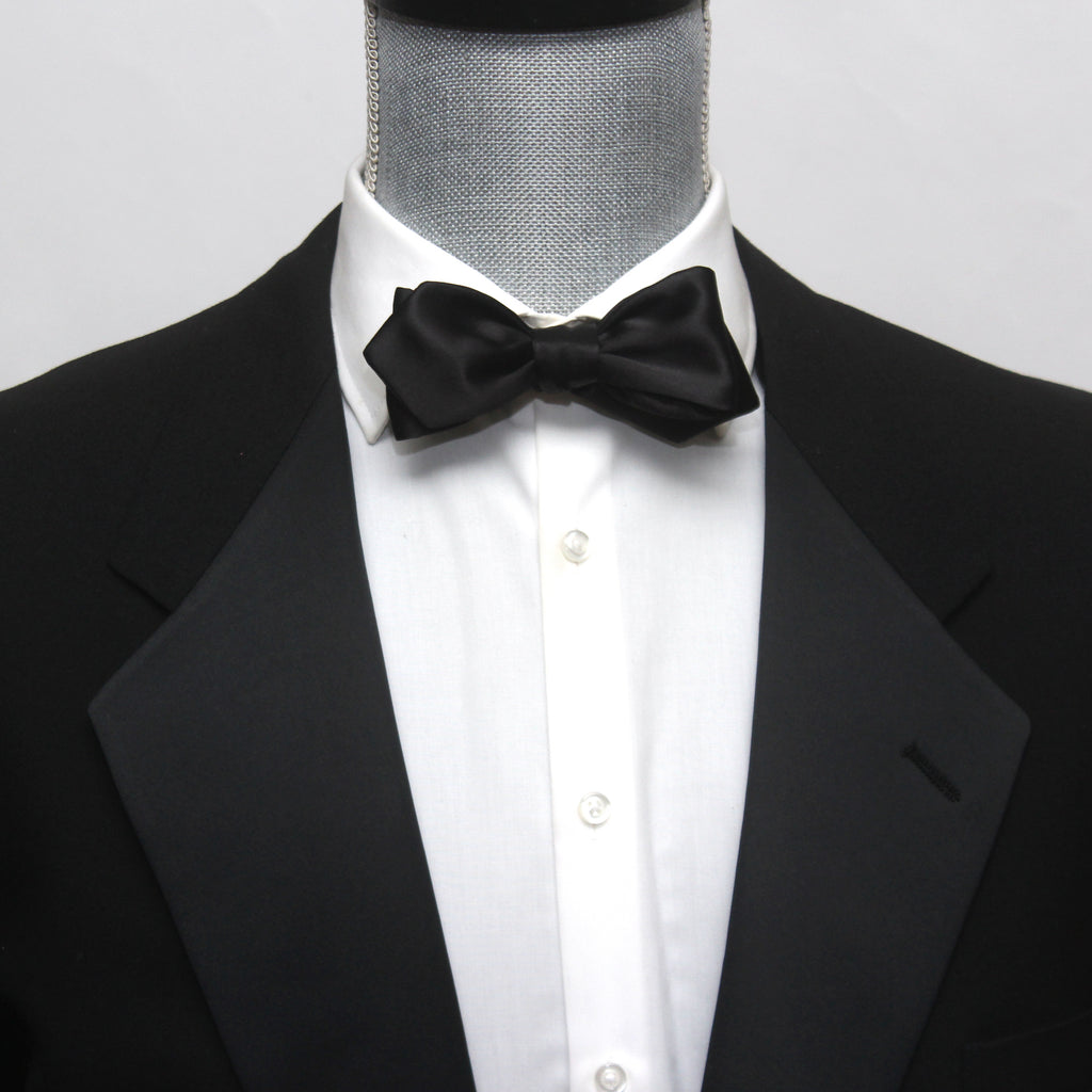 Black Diamond Point Silk Self tied Bow Tie