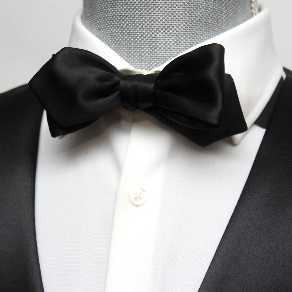 Black Diamond Point Silk Self tied Bow Tie