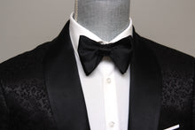 Load image into Gallery viewer, Men&#39;s Small Silk Bow Tie
