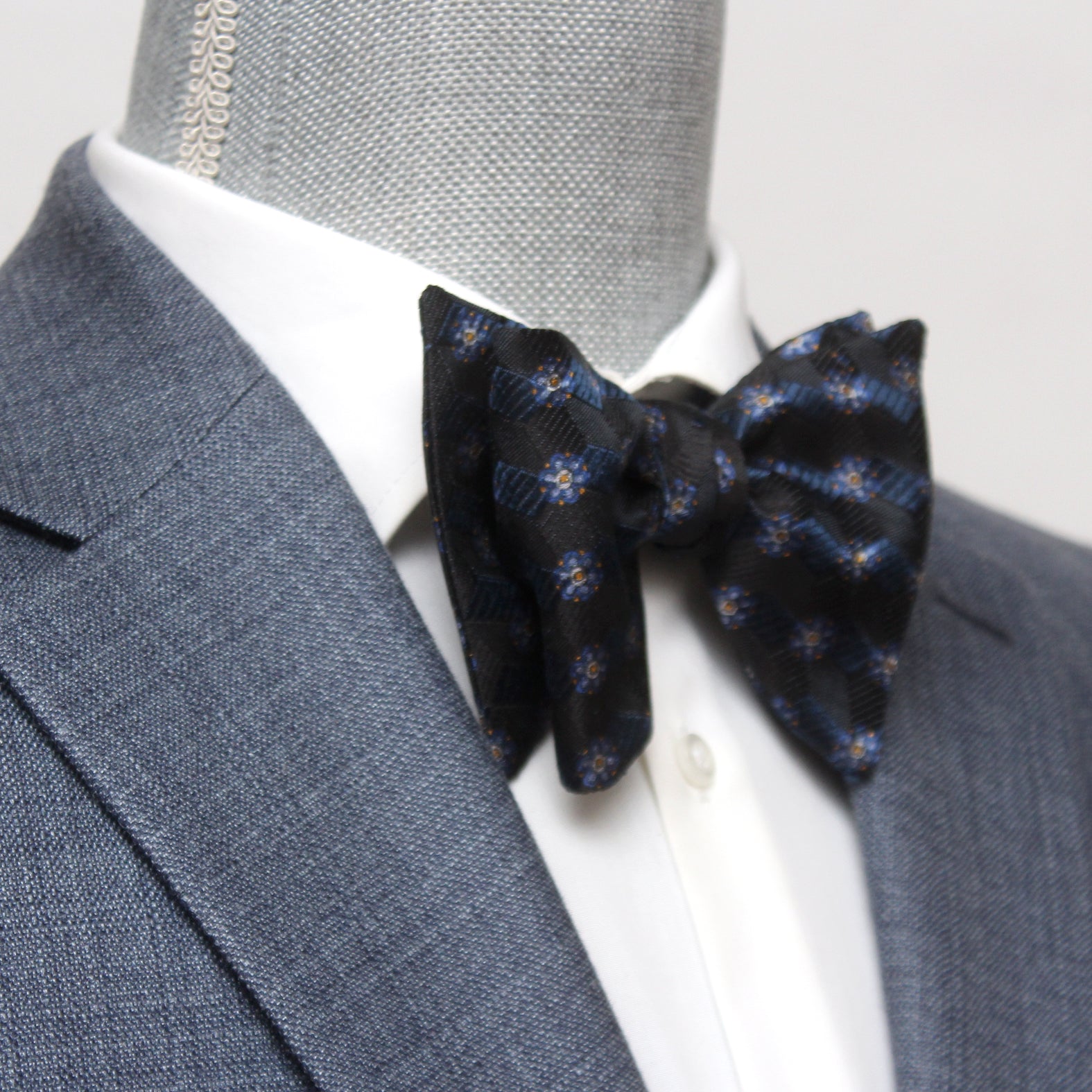 Big Butterfly Blue Black Silk Bow Tie
