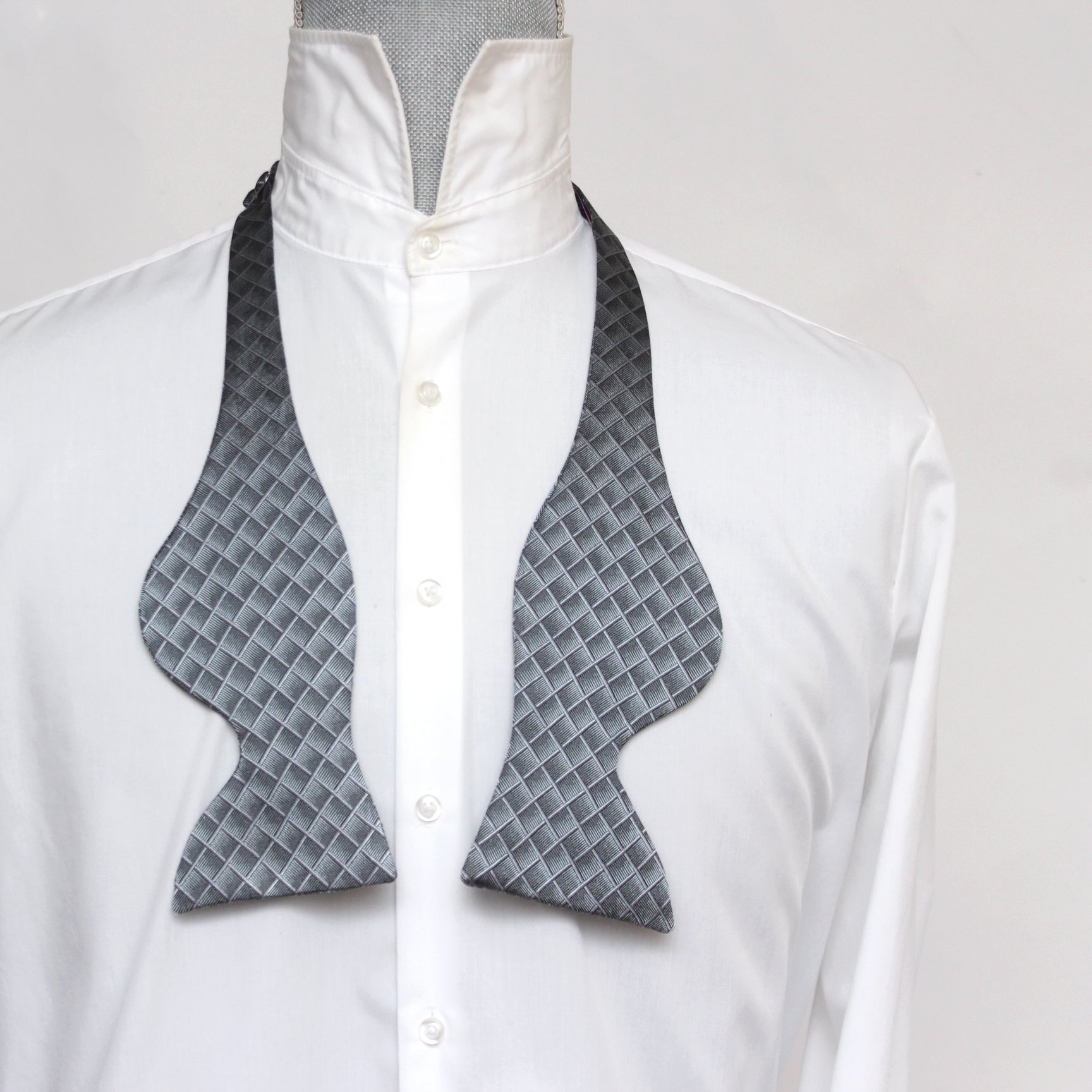 Grey Big Butterfly Silk Bow Tie