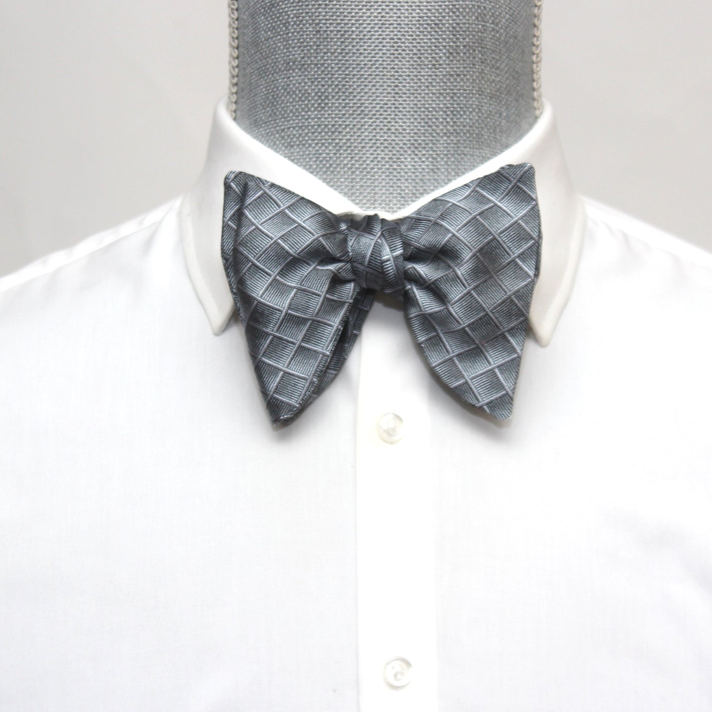 Grey Big Butterfly Silk Bow Tie