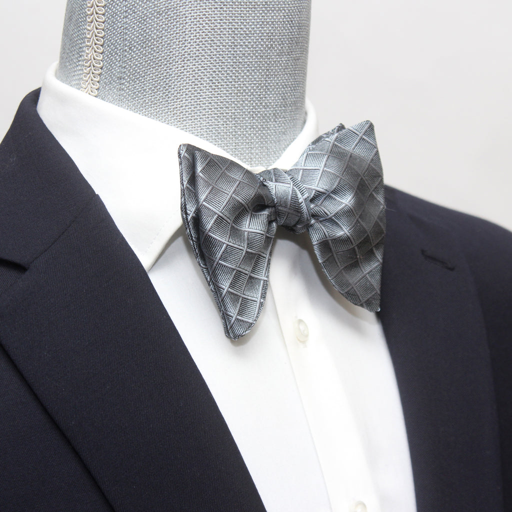 Grey Big Butterfly Silk Bow Tie