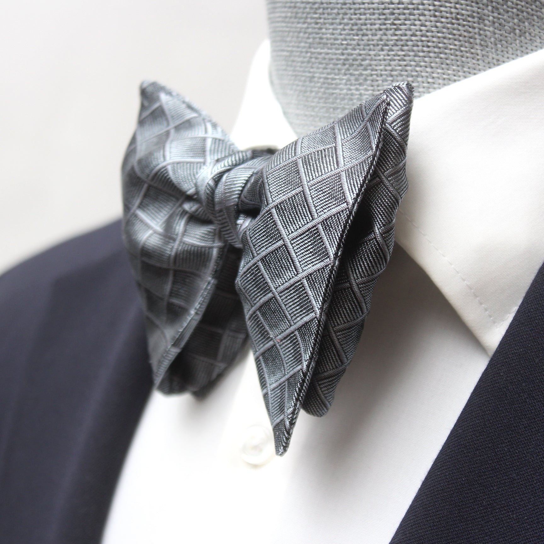 Grey Big Butterfly Silk Bow Tie