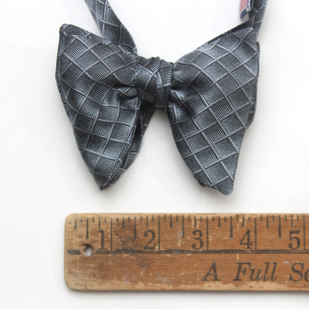 Grey Big Butterfly Silk Bow Tie