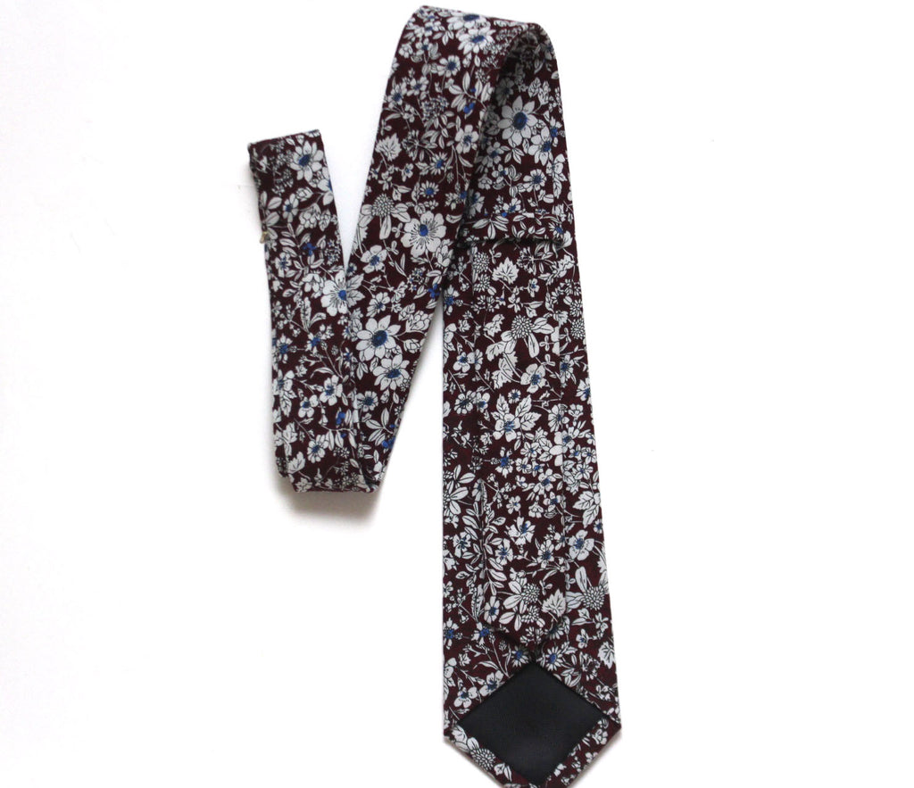 White Brown Floral Necktie 2.7"