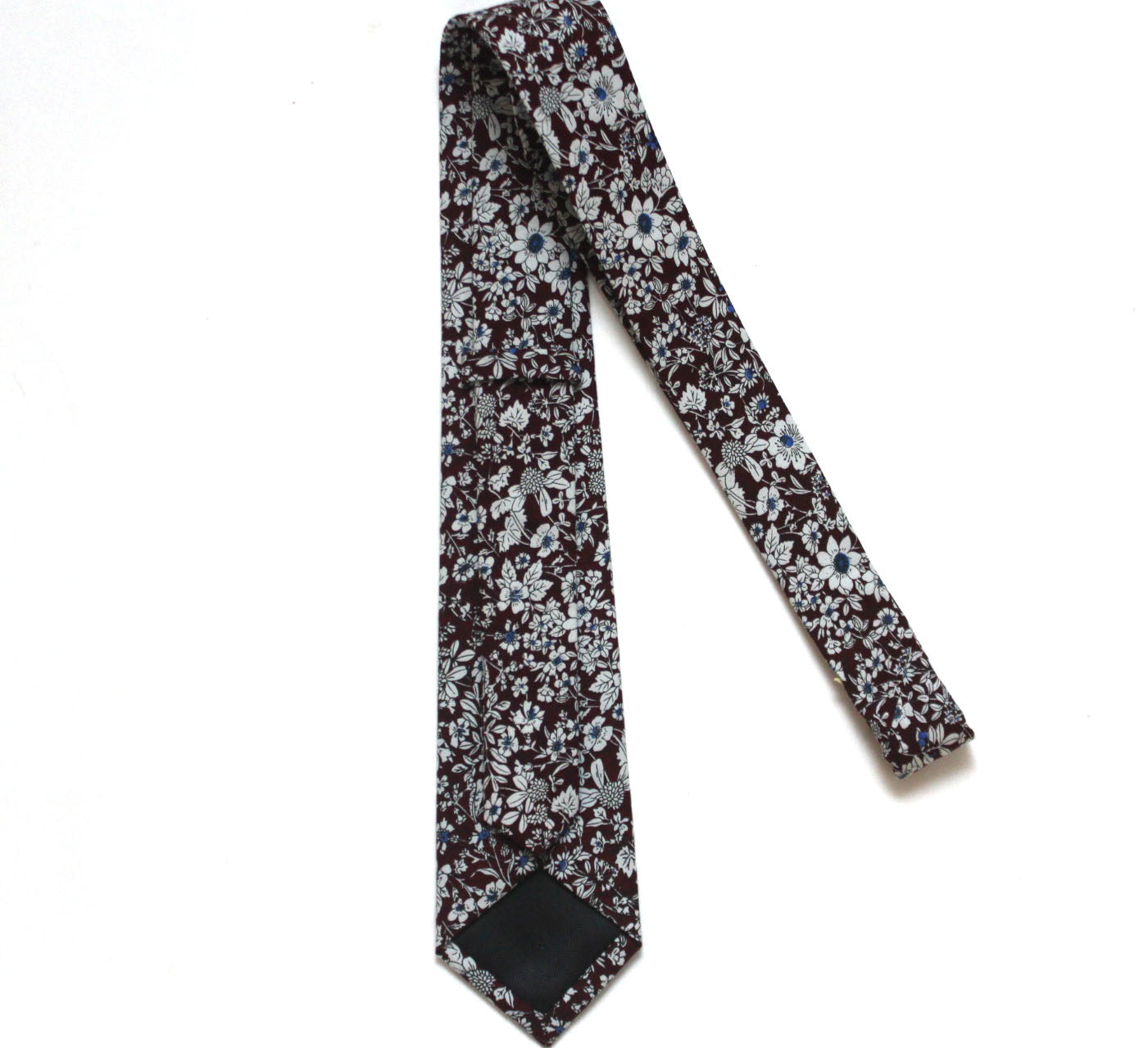 White Brown Floral Necktie 2.7"