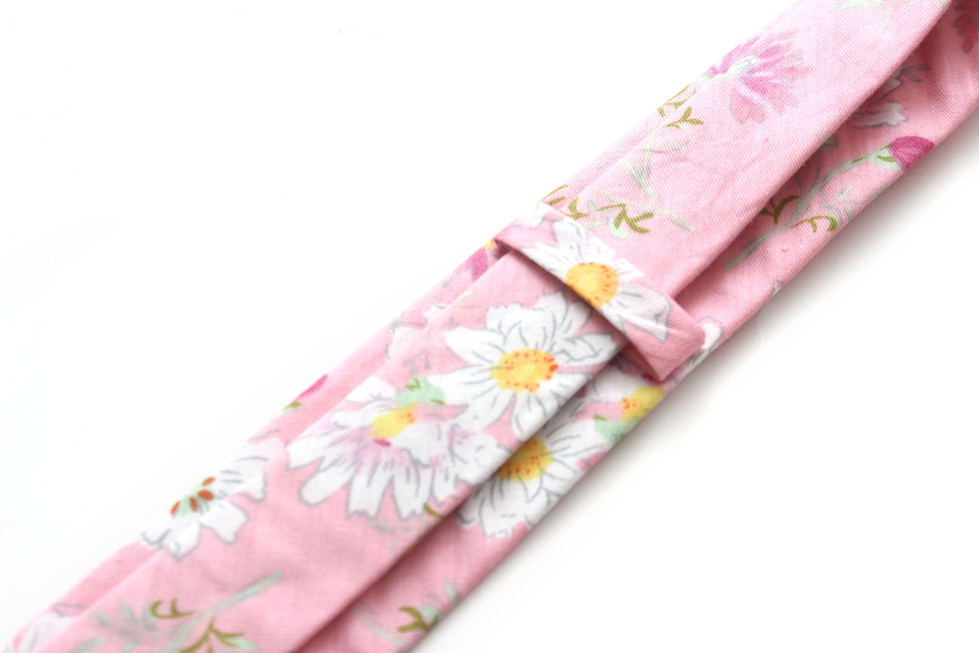 White Pink Floral Necktie 2.36"