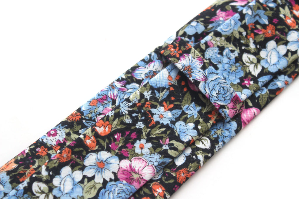 Blue Black Floral Necktie 2.7"