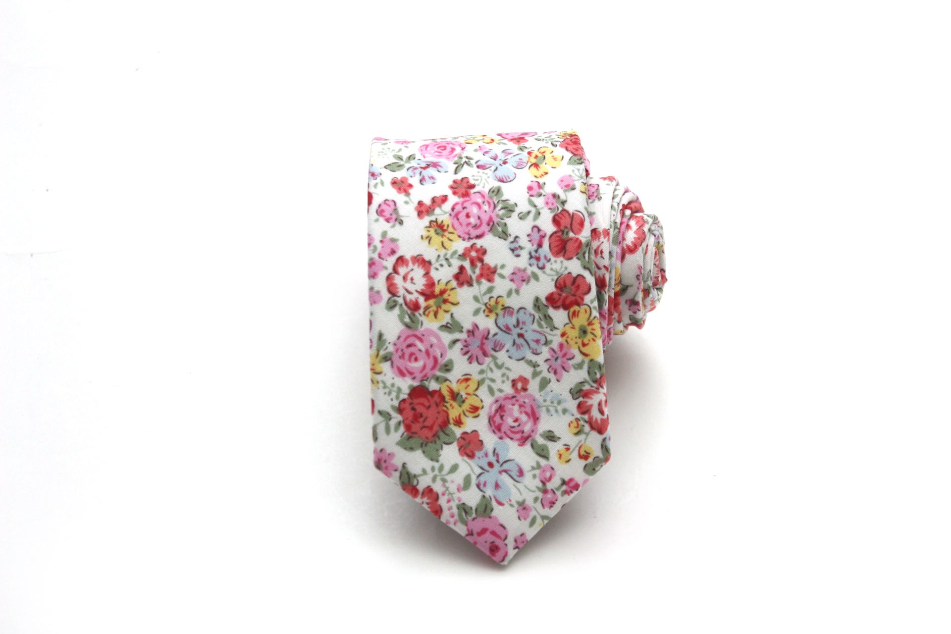 White Pink Floral Necktie 2.36"