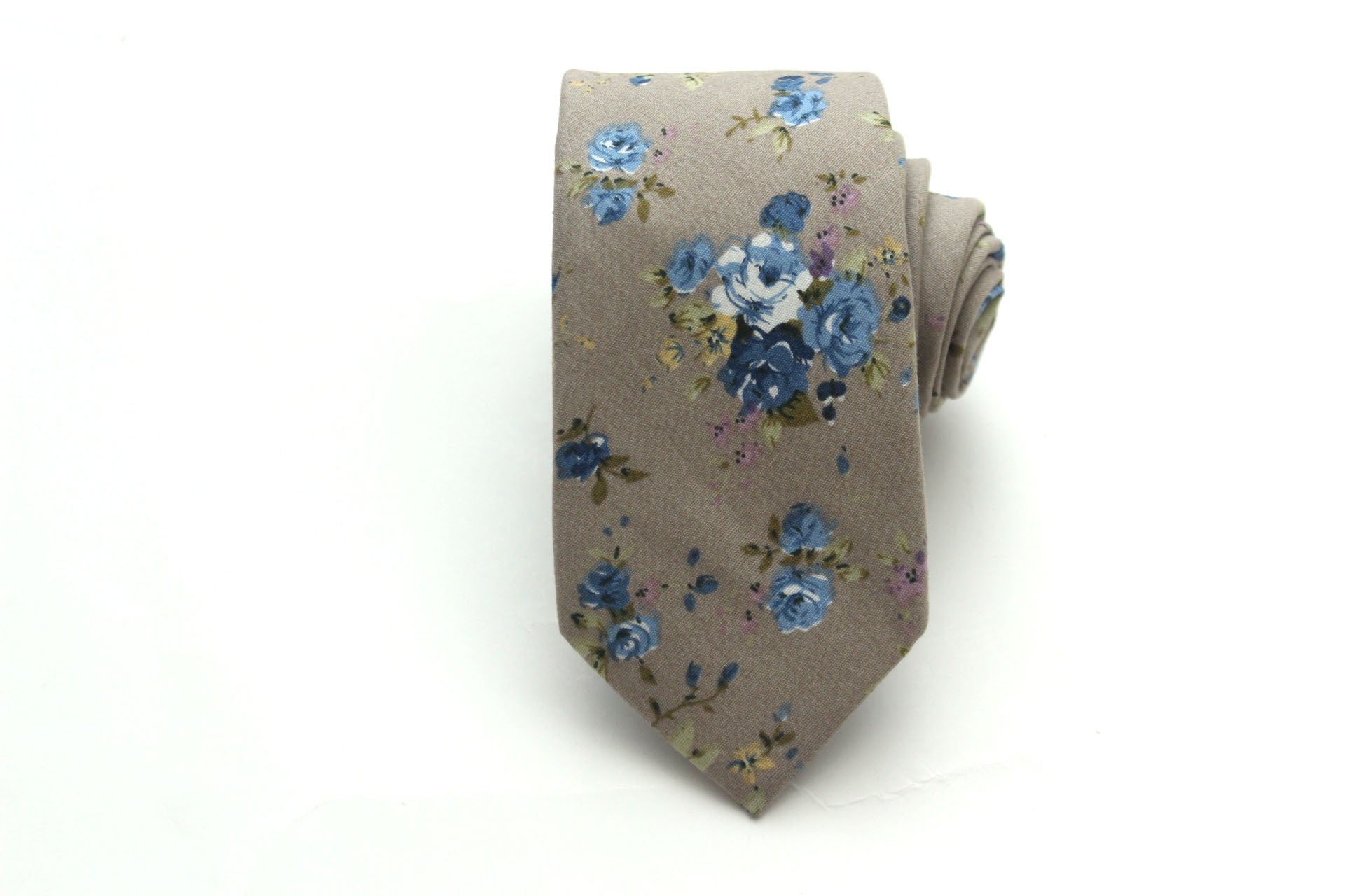 Blue Sand Floral Necktie 2.36"