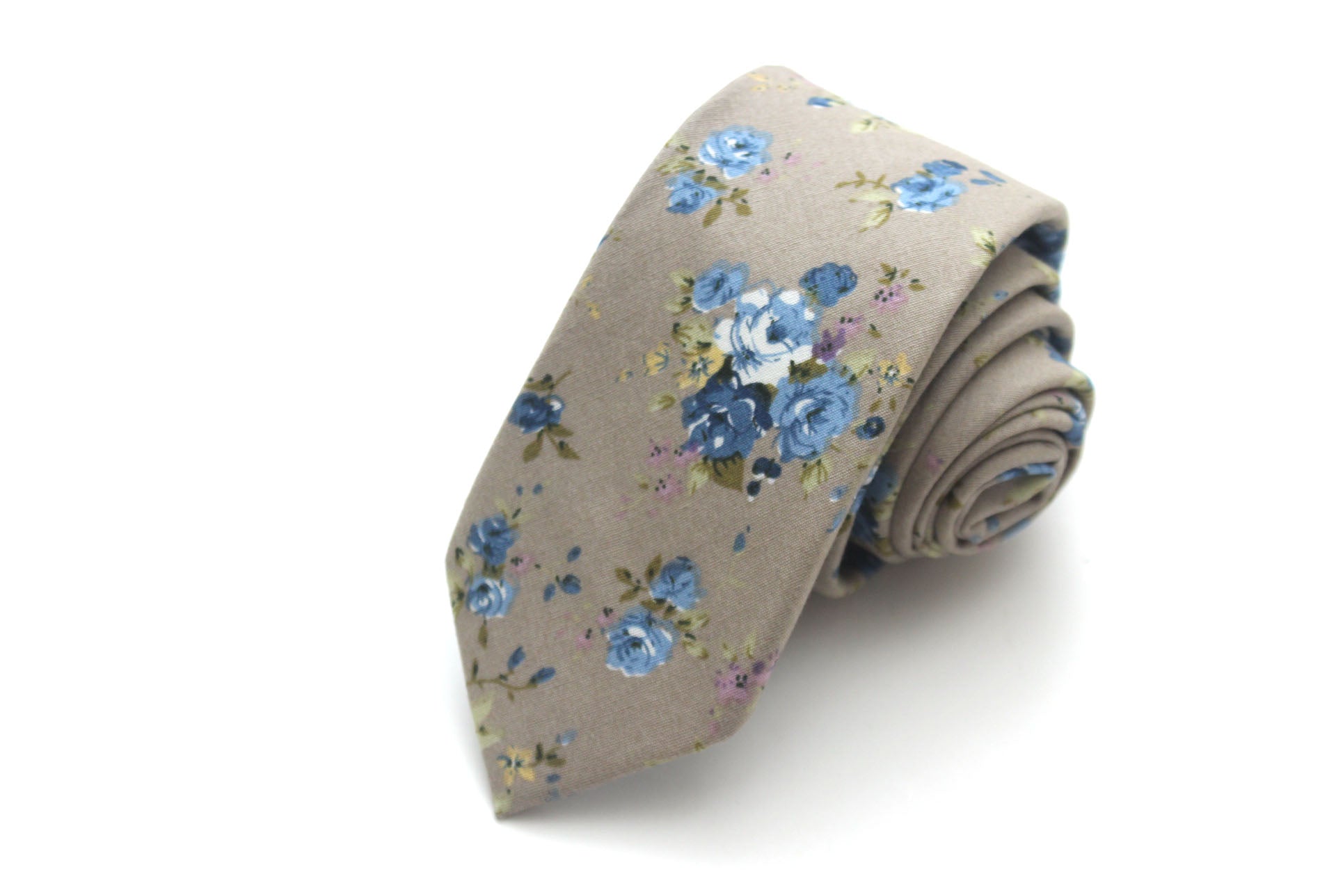 Blue Sand Floral Necktie 2.36"