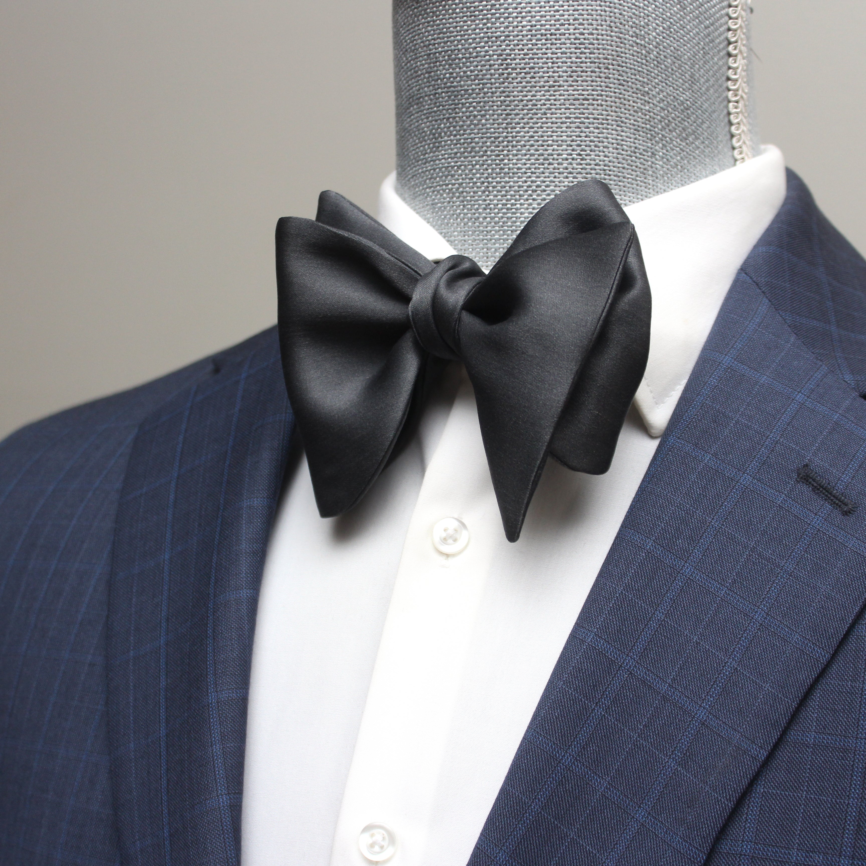 Grey Men's Large Silk Bow Tie