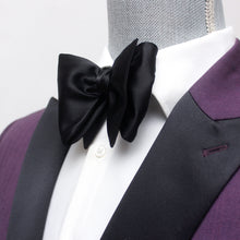 Load image into Gallery viewer, Big Butterfly Satin Black 100%Silk Bow Tie
