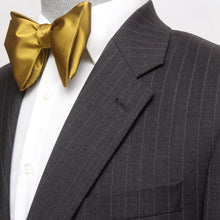 Load image into Gallery viewer, Men&#39;s Gold Large Silk Bow Tie
