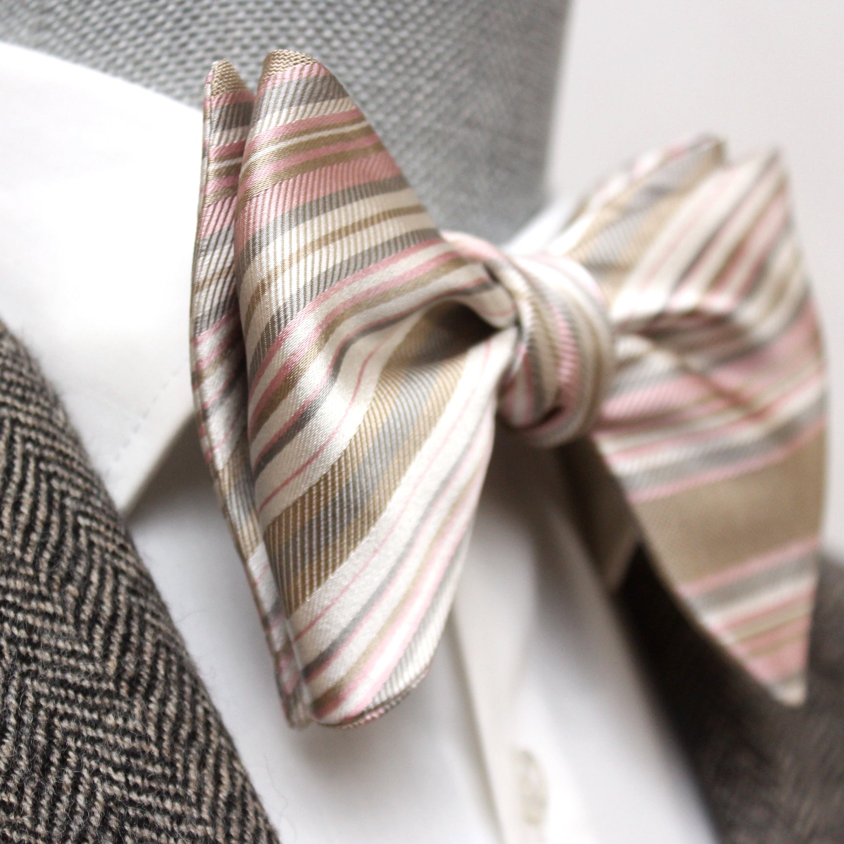 Big Butterfly Beige Striped Silk Bow Tie