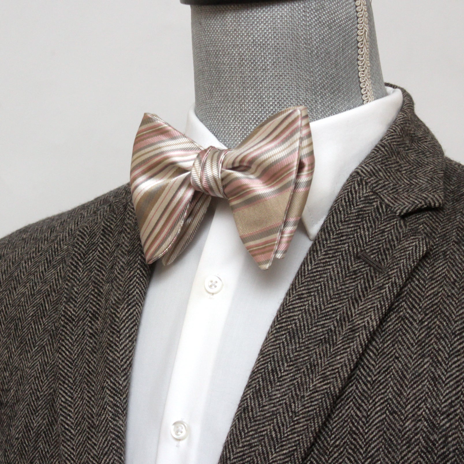 Big Butterfly Beige Striped Silk Bow Tie
