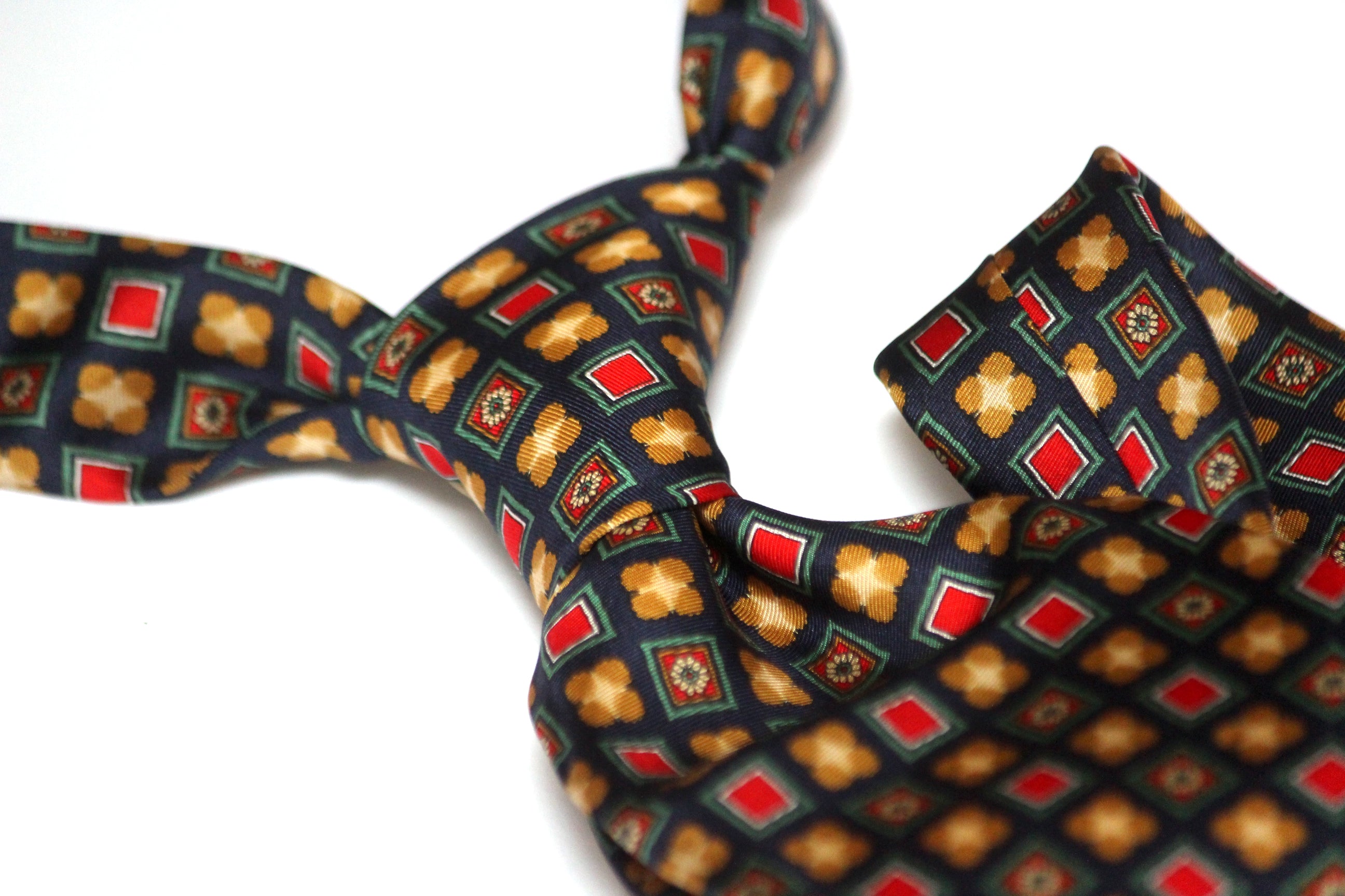 Red Brown Ornament Silk Necktie