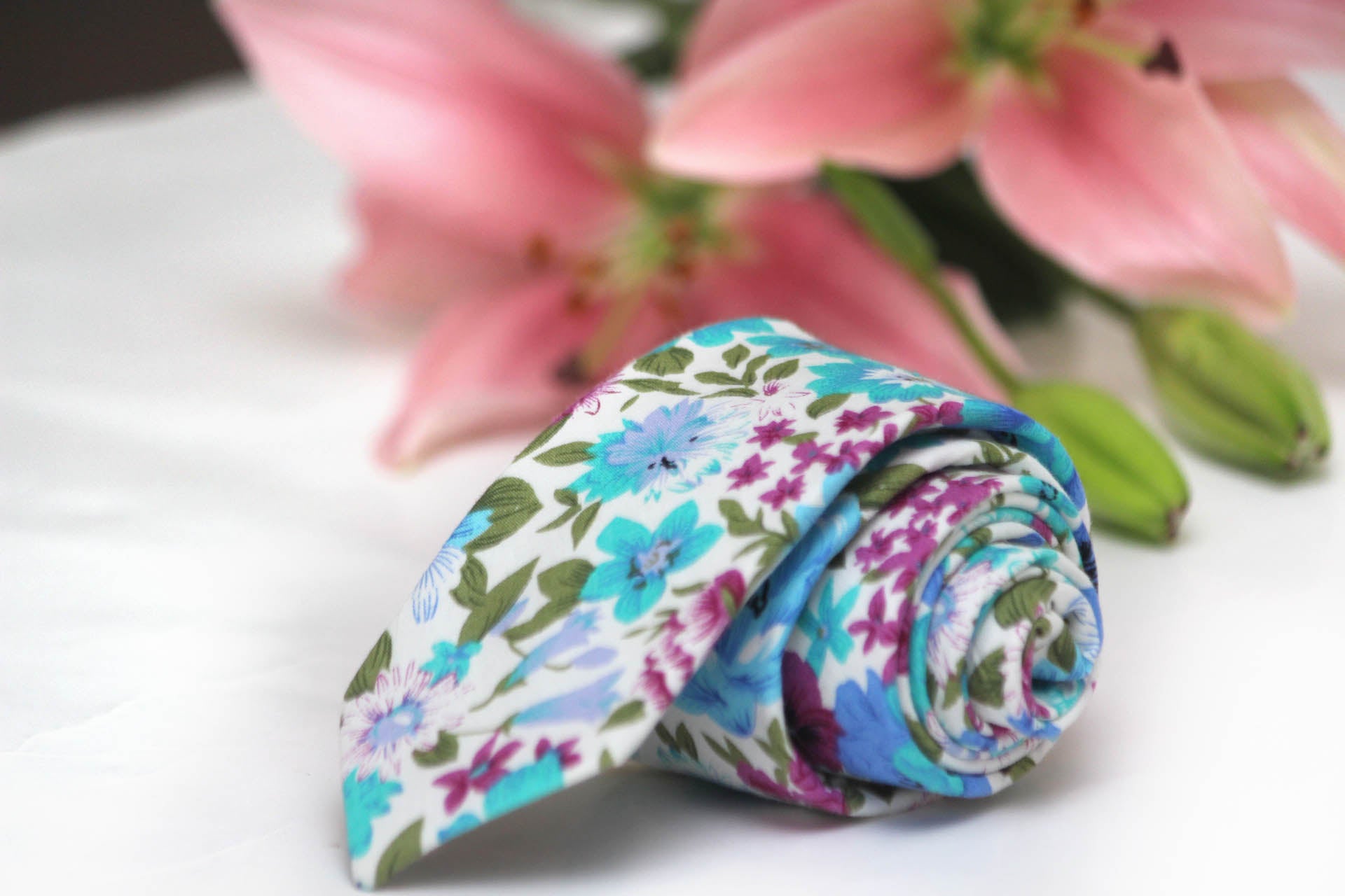 Cotton Floral Necktie