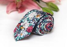 Load image into Gallery viewer, Flower Necktie
