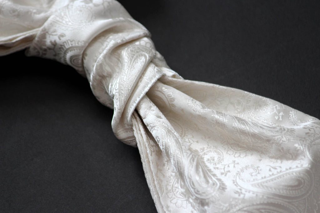 White Paisley Pre-tied Ascot