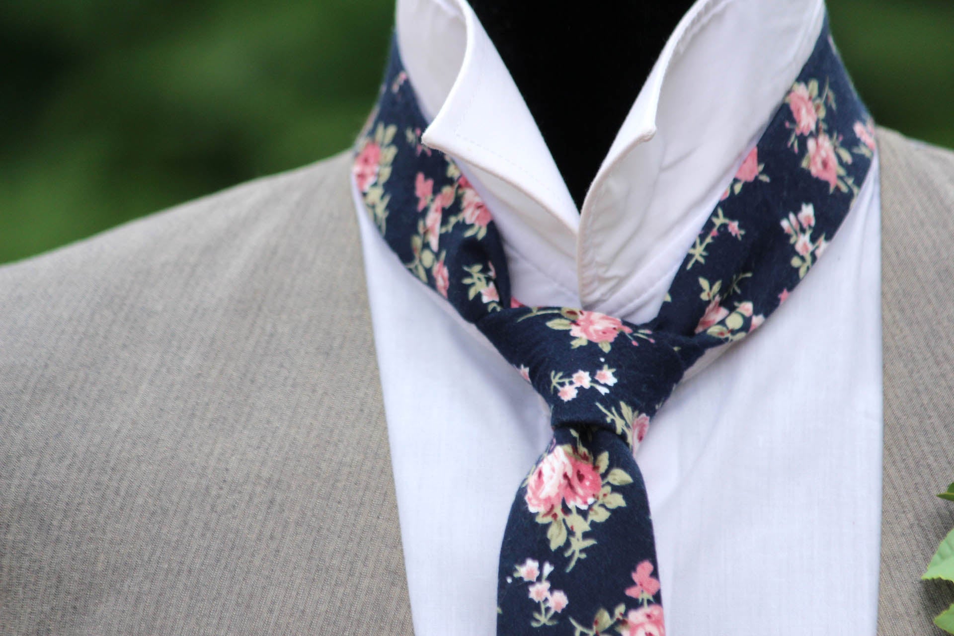 Navy Floral Necktie