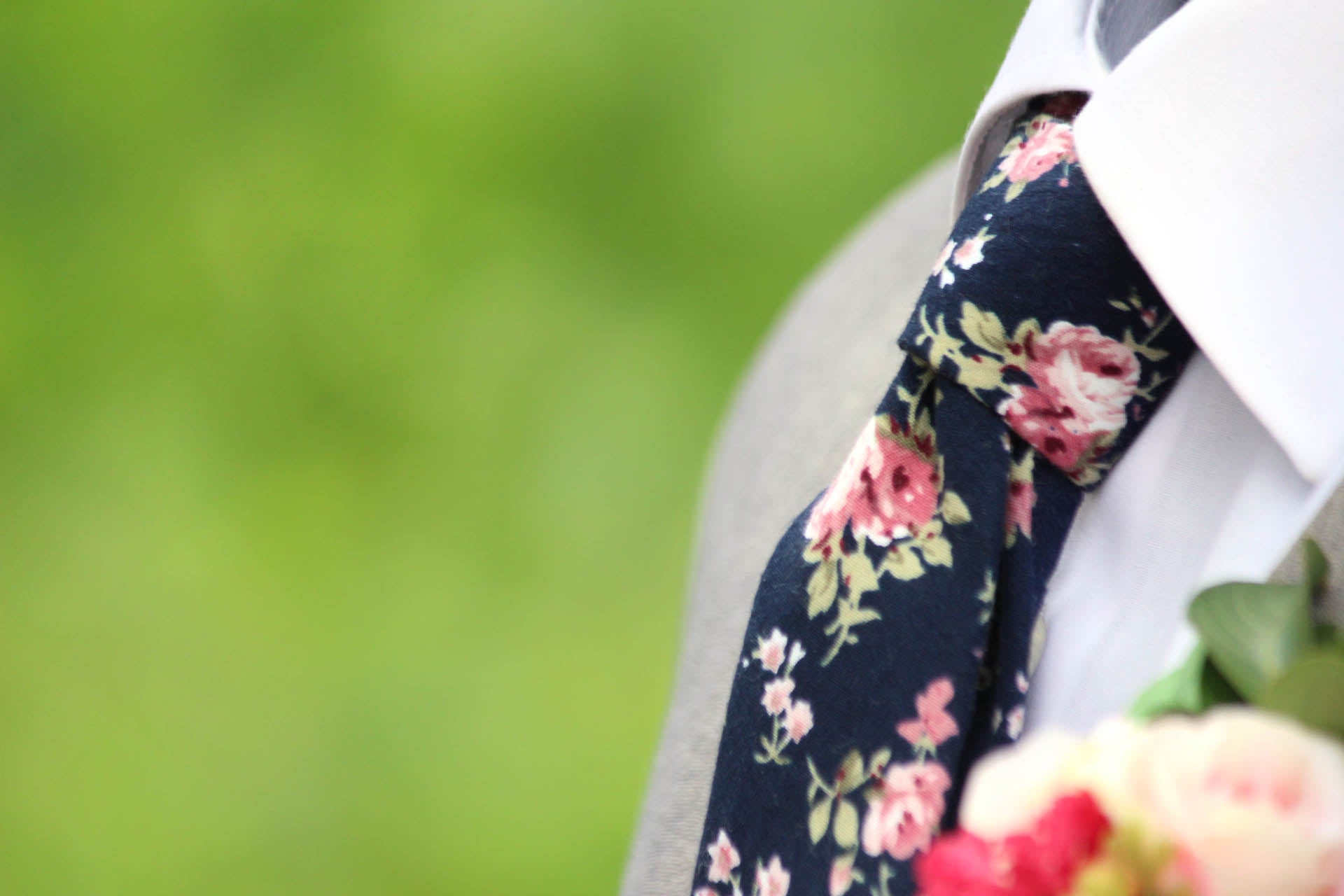 Navy Floral Necktie