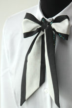 Load image into Gallery viewer, Teal Ornament White Line Reversible Skinny Scarf
