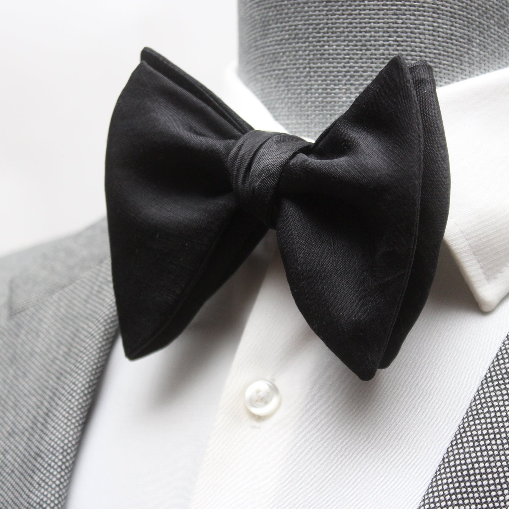 Basic Solid Silk Linen Bow Tie