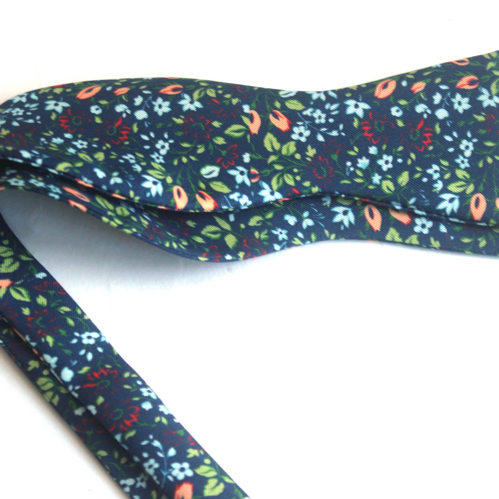 Navy Floral Silk Self-Tie Bow Tie | Camellucci