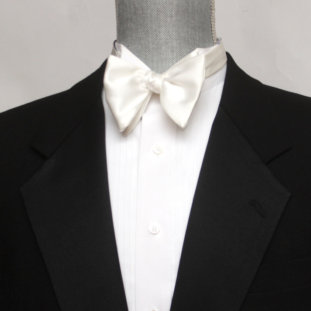White Silk Large Butterfly Self-Tie Tuxedo Bow Tie